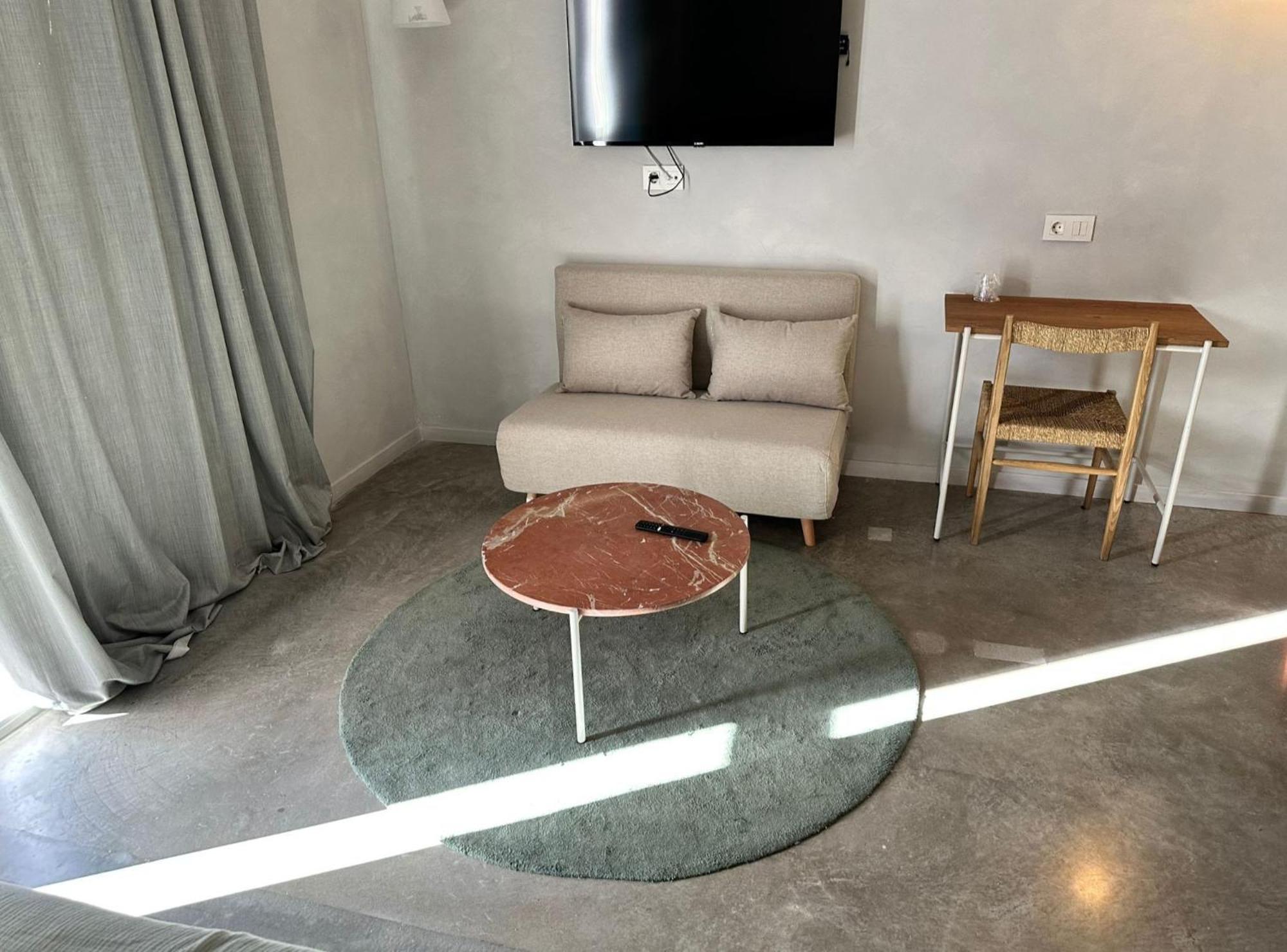 Madrid Live Coworking - Self Service - Bagian luar foto
